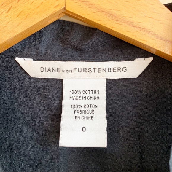 Diane von Furstenberg Black Blouse button fitted 0 - Picture 2 of 6